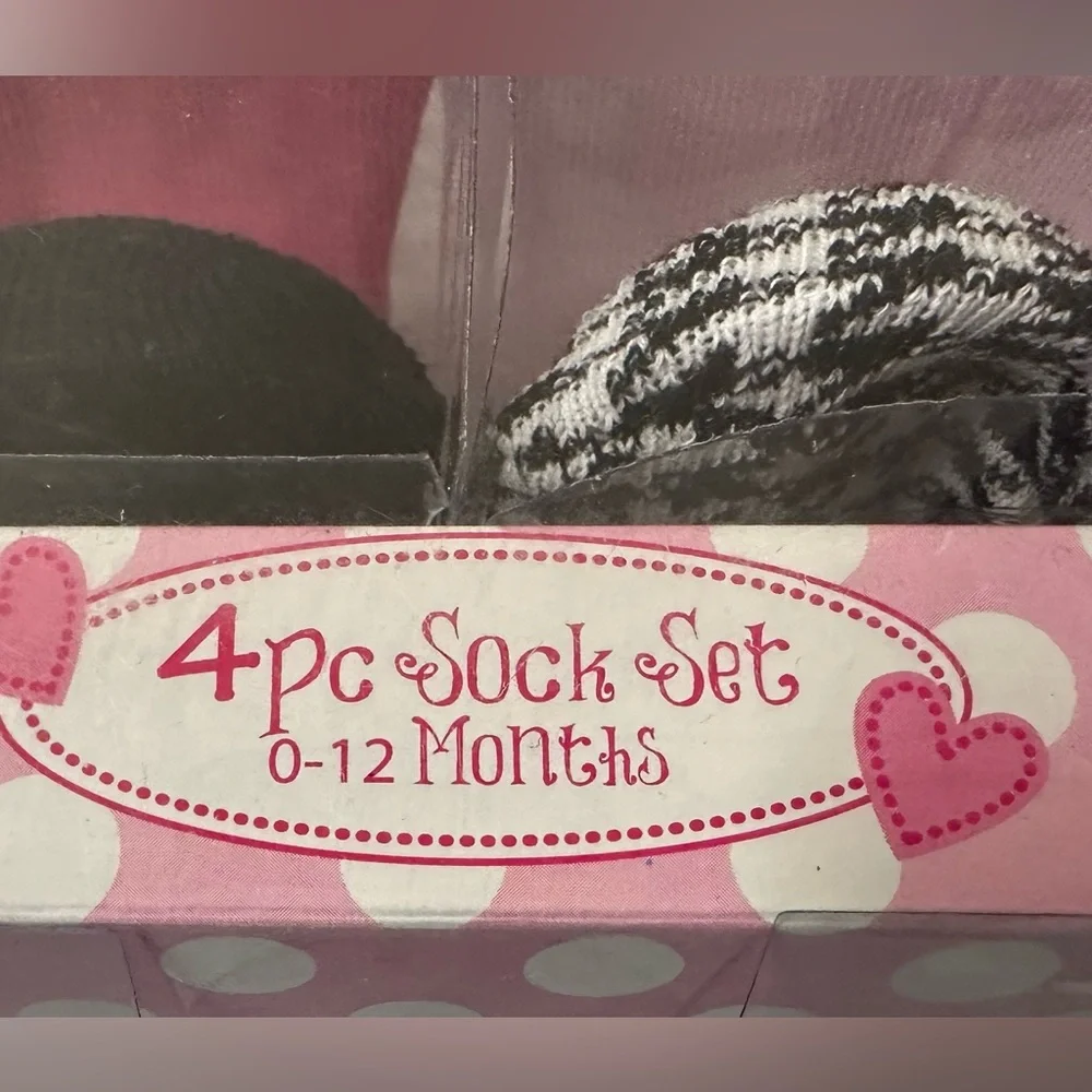 Cutie Pie/Hudson Baby 0-12 mos Socks Mittens and Bows NWT